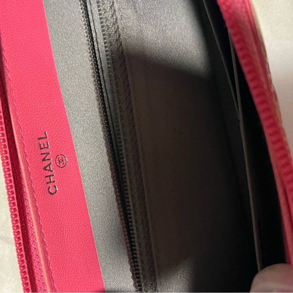 CHANEL PATENT CALFSKIN LUCKY SYMBOL Zip Around Wallet w/ COA - Picture 2 of 4